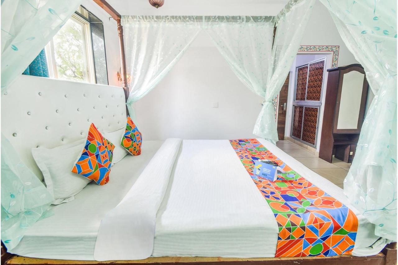 Fabhotel Everest International Udaipur Exterior photo